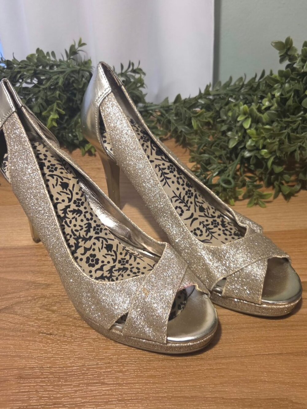 Alfani Fairfax Glitter Peep-Toe Platform Pumps - Size 7.5